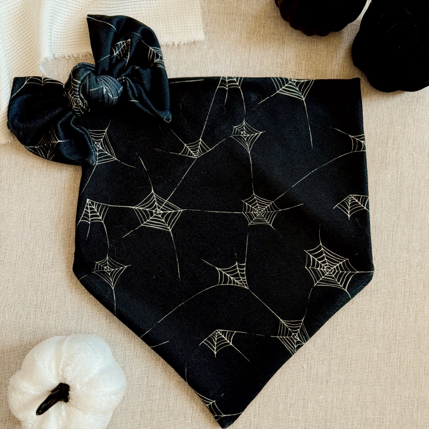 SPIDERWEB BANDANA IN CHARCOAL - SUPER SOFT