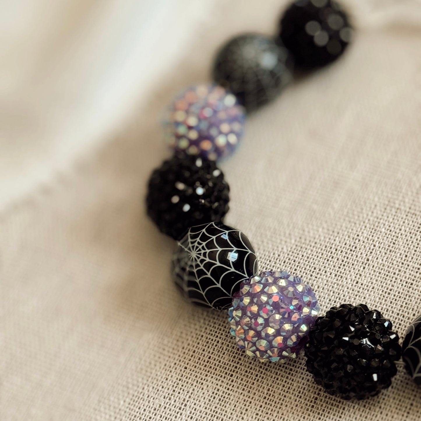 SPOOKY SPIDERS NECKLACE