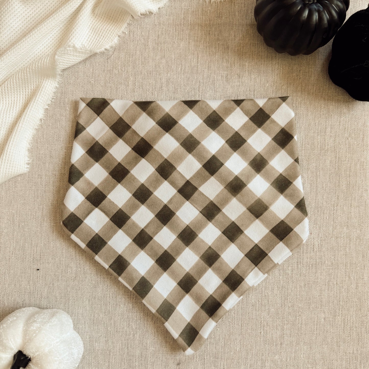 DARK BUFFALO CHECK BANDANA - SUPER SOFT