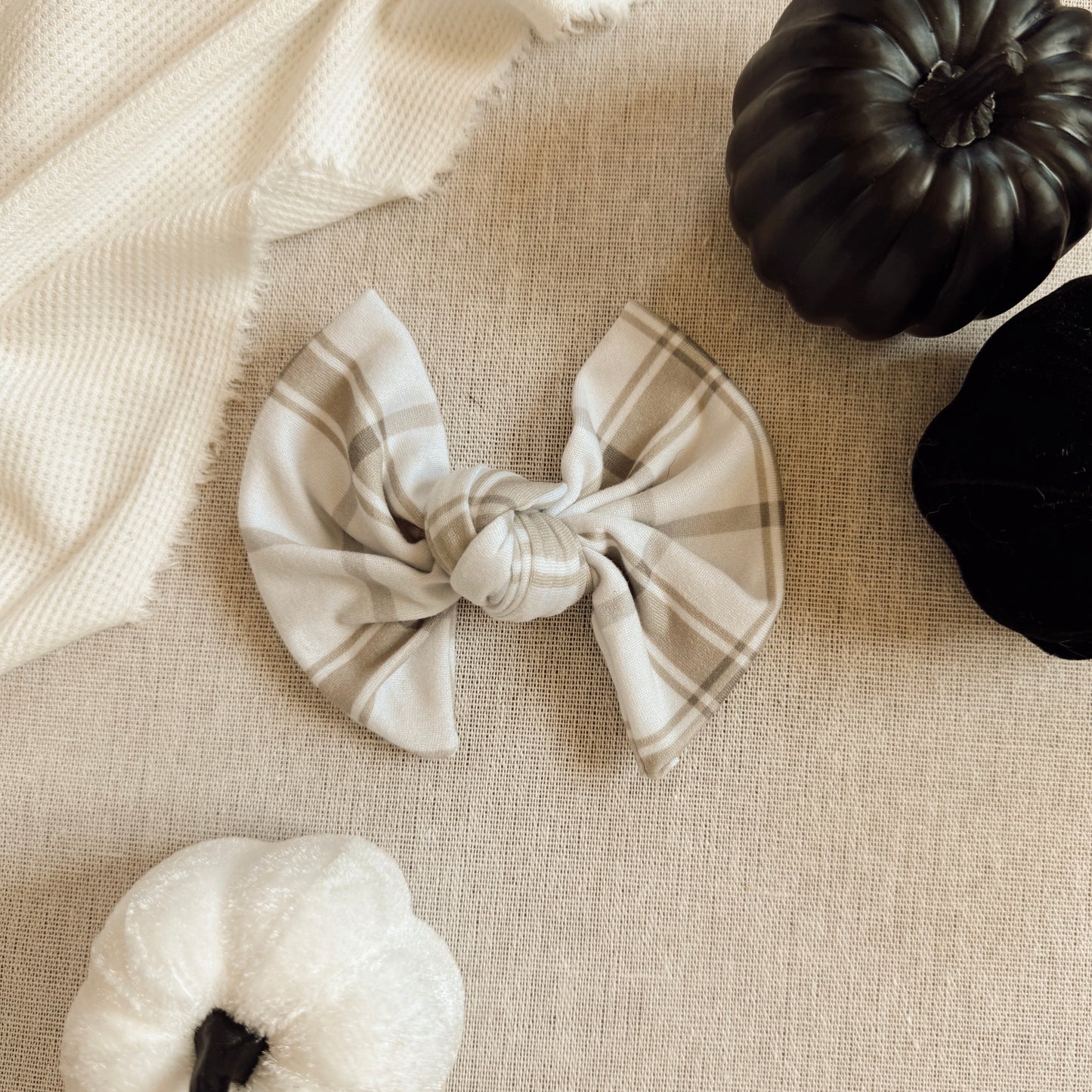 PERFECTLY PLAID BOWS