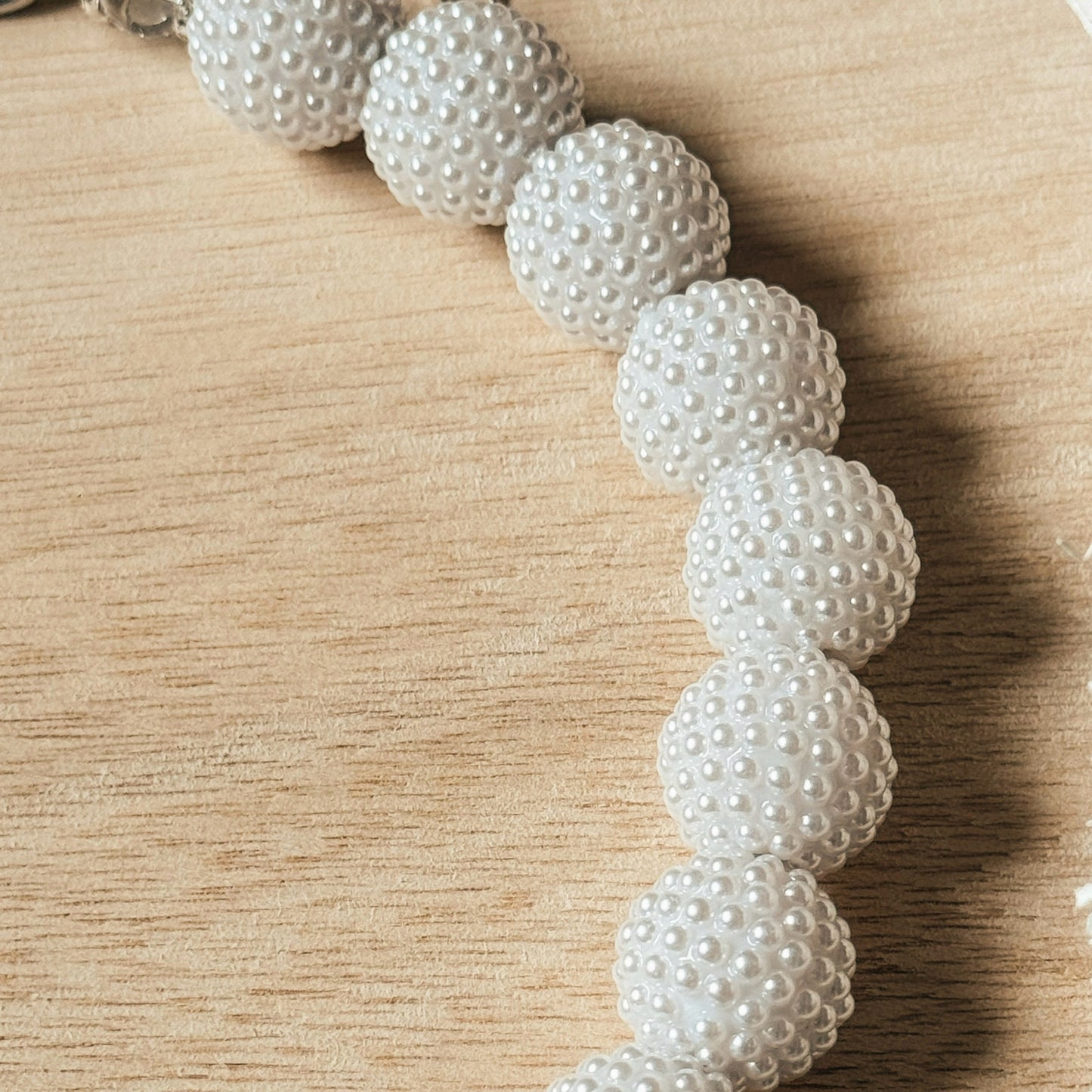 OH SO CLASSY NECKLACE
