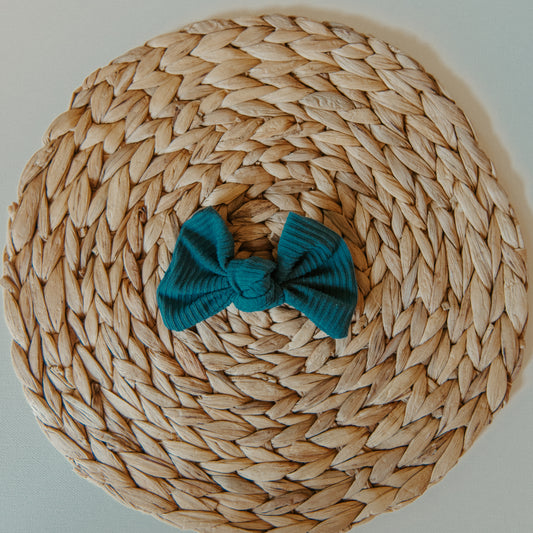 DEEP BLUE BOW (NOT A SET SOLD SINGULAR)