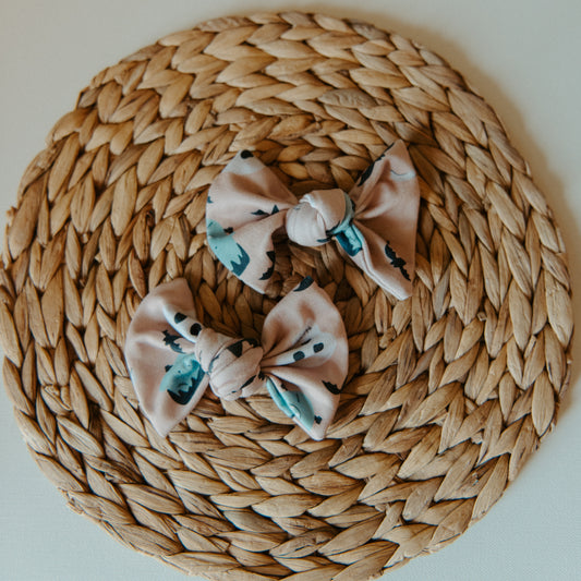 SKELETON BOW (NOT A SET SOLD SINGULAR)