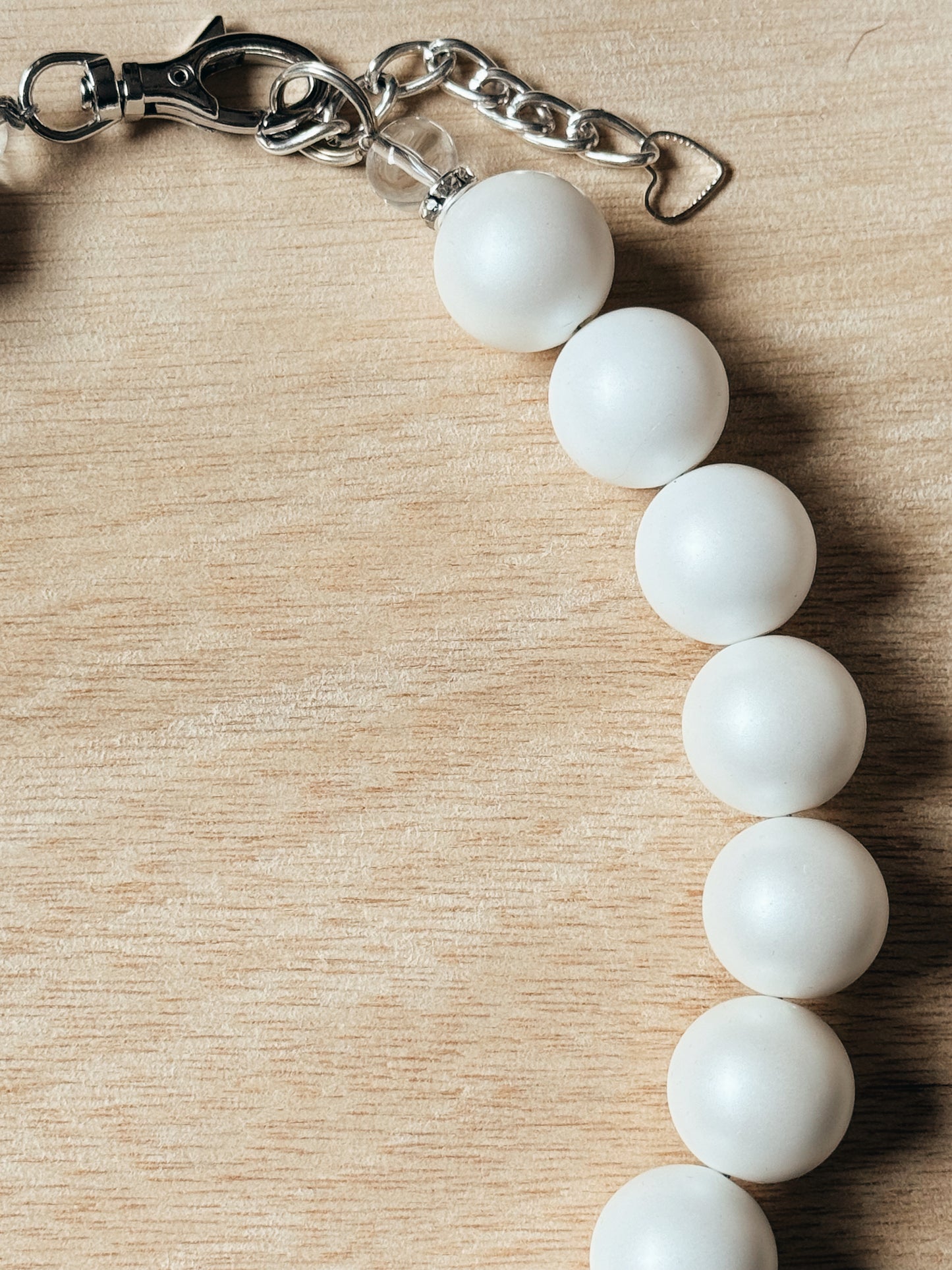 PRETTY IN PEARLS NECKLACE