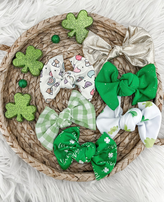 ST. PATRICK’S DAY BOWS