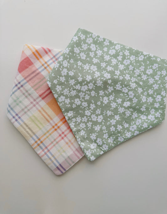 FLOWERS IN THE GARDEN - COTTON