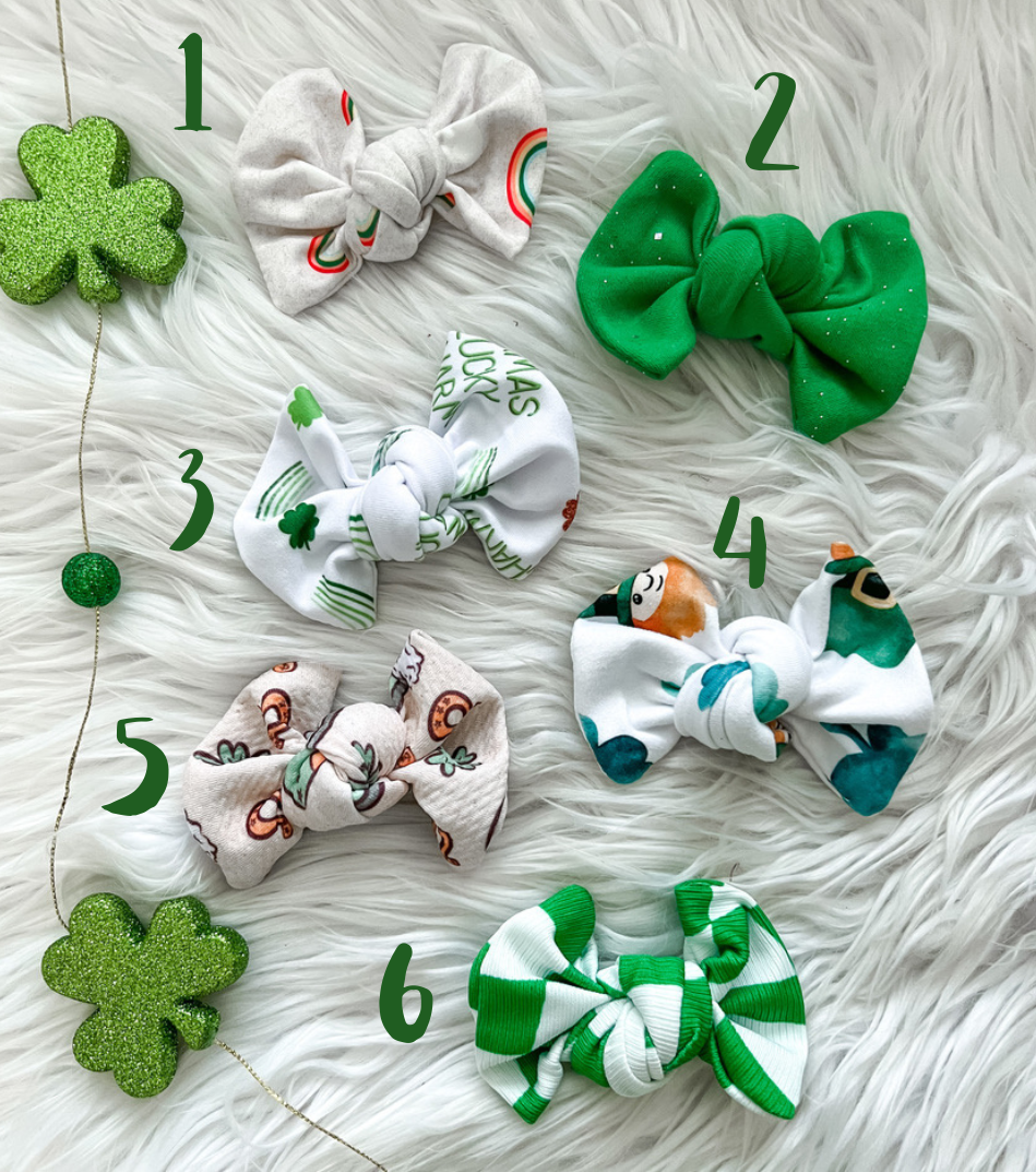 ST. PATRICK’S DAY BOWS